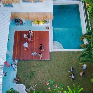 Guru Canggu (Bali)